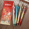 晨光（M&G）文具0.5mm黑色速干中性笔 按动子弹头签字笔 锦鲤系列水笔 4支+10支替芯AGPJ5504A-ZZ 实拍图