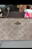 蔻驰（COACH）奥莱女包经典标志老花NOLITA 19号手袋麻将包腋下单肩包手提包 IM/棕黄色/棕色 实拍图