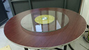 依恋达折叠式餐桌家用餐桌带转盘桌子中式饭桌酒店商用圆桌子可折叠餐桌 黑胡桃【玻璃转盘+桌面+桌腿】 1.3m 可坐8-10人 实拍图