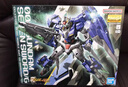 BANDAI万代拼装模型 1/100 MG 00 七剑 7剑/枪形态 高达 实拍图