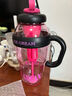 高颜值巨无霸水杯女生便携式手提防烫设计带吸管茶漏花茶塑料水杯 粉红 1.3L 实拍图