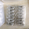 优和（UHOO） 6702 强力证件卡套夹扣 夹紧牢固 适用各种证件卡 蓝色 48个/盒 展会证 工作证 员工牌 胸卡 实拍图