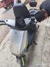 绿源（Luyuan）【新款】电动摩托车S70 成人高速电动车72V26Ah石墨烯数字化电池 超长续航通勤代步外卖智能电摩 皓月银-全新升级 实拍图