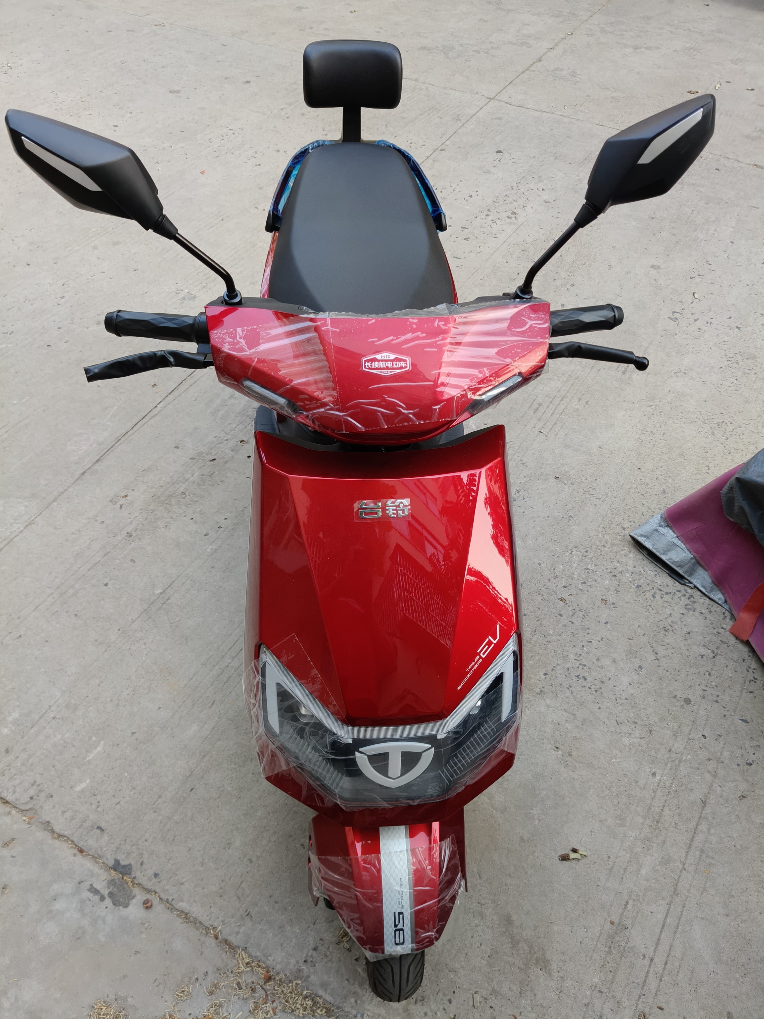 台铃电动摩托车【仅车架不含电池充电器】A1电动车1200W高速电摩外卖上班代步电瓶车卡曼红 实拍图