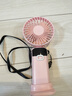 COZA【金榜推荐】手持小风扇迷你便捷折叠支架usb风扇桌面挂脖式户外学生宿舍办公室充电随身小电扇 樱花粉丨可用6天丨5档强风丨智能数显丨带底座挂绳 实拍图
