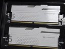 宏碁掠夺者（PREDATOR）96G(48G×2)套装 DDR5 6000频率 台式机内存条 Hermes冰刃系列 RGB灯条(C28) 白色 AI电脑配件 实拍图