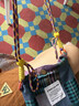 察今2025春新款复古文艺彩色格纹小众设计手机包迷你斜挎小包包流苏包 酒红色 实拍图