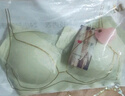 曼可娇秋冬薄款无痕内衣女无钢圈美背小胸罩聚拢防下垂运动睡眠文胸套装 浅绿 L (适合36/80ABC) 实拍图