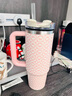 STANLEY巨无霸吸管杯水杯保温杯大容量办公不锈钢杯子887ML-蜜桃向日葵 实拍图