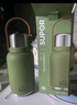 苏泊尔（SUPOR）保温杯大容量男女士316L不锈钢户外水杯壶高颜值便携泡茶杯子礼物 青草绿-1200ml 实拍图