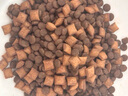 网易严选全价猫粮幼猫成猫鲜肉夹心双拼泡芙猫粮1.5kg 鸡肉蔓越莓口味 实拍图