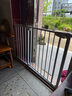 HOT PAPA楼梯护栏儿童安全门围栏婴儿拦门防护栏宝宝挡门口厨房宠物栅栏杆 适合宽度111-117cm免打孔 升级款 实拍图
