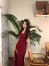 微光里挂脖连衣裙女夏季修身礼服长裙纯欲收腰开叉包臀裙子性感V领裙子 挂脖包臀长裙【红色L】 110-120斤 实拍图