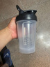 Blender Bottle 蛋白粉摇摇杯运动水杯 大容量塑料杯带刻度健身便携搅拌男士女生 经典款600mlV2灰色 实拍图