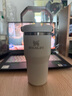 STANLEY 拎拎杯吸管杯水杯保温杯大容量办公车载不锈钢杯子591ML-霜白  实拍图