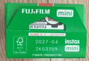 富士FUJIFILM instax立拍立得相机 3英寸相纸胶片胶卷 3寸双包+相册+冰箱贴+收纳盒【20张白边】 官方标配 实拍图