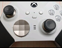 微软Xbox无线游戏手柄 Elite 2精英2代二代 白色青春版 无线控制器 蓝牙 PC/平板/手机 Steam 明末 实拍图