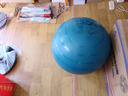 迪卡侬瑜伽球初学者普拉提球瑞士球GYPA中号-65厘米-蓝绿色-4135365 实拍图