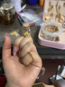 周六福（ZLF）  黄金戒指女款硬金三生三世足金素圈指环 定价单个 光面8号-0.82g 实拍图