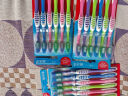 高露洁（Colgate） 适齿炭牙刷 4支 （适齿刷毛 深入深洁）（新老包装随机发） 实拍图