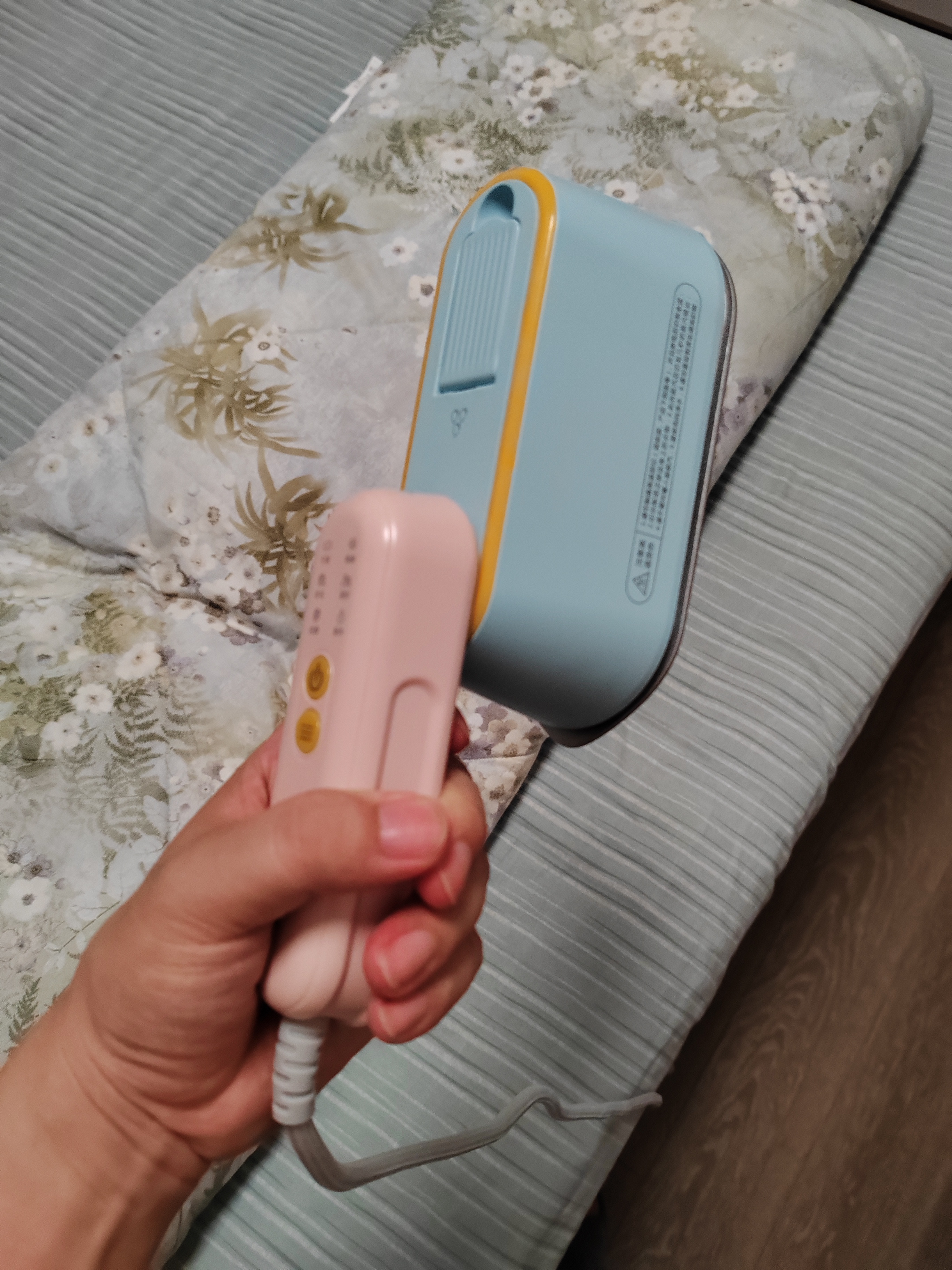 大宇（DAEWOO）【品牌补贴 价保30天】手持挂烫机熨烫机家用小型蒸汽熨斗便携式平烫熨衣服蒸汽挂烫机挂烫熨斗 【5档温控+超干蒸汽】PRO款马卡龙 实拍图