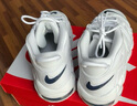 NIKE 耐克儿童篮球运动鞋皮蓬AIR MORE UPTEMPO气垫缓震儿童实战球鞋 DH9723-100 35 【建议脚长22cm】 实拍图