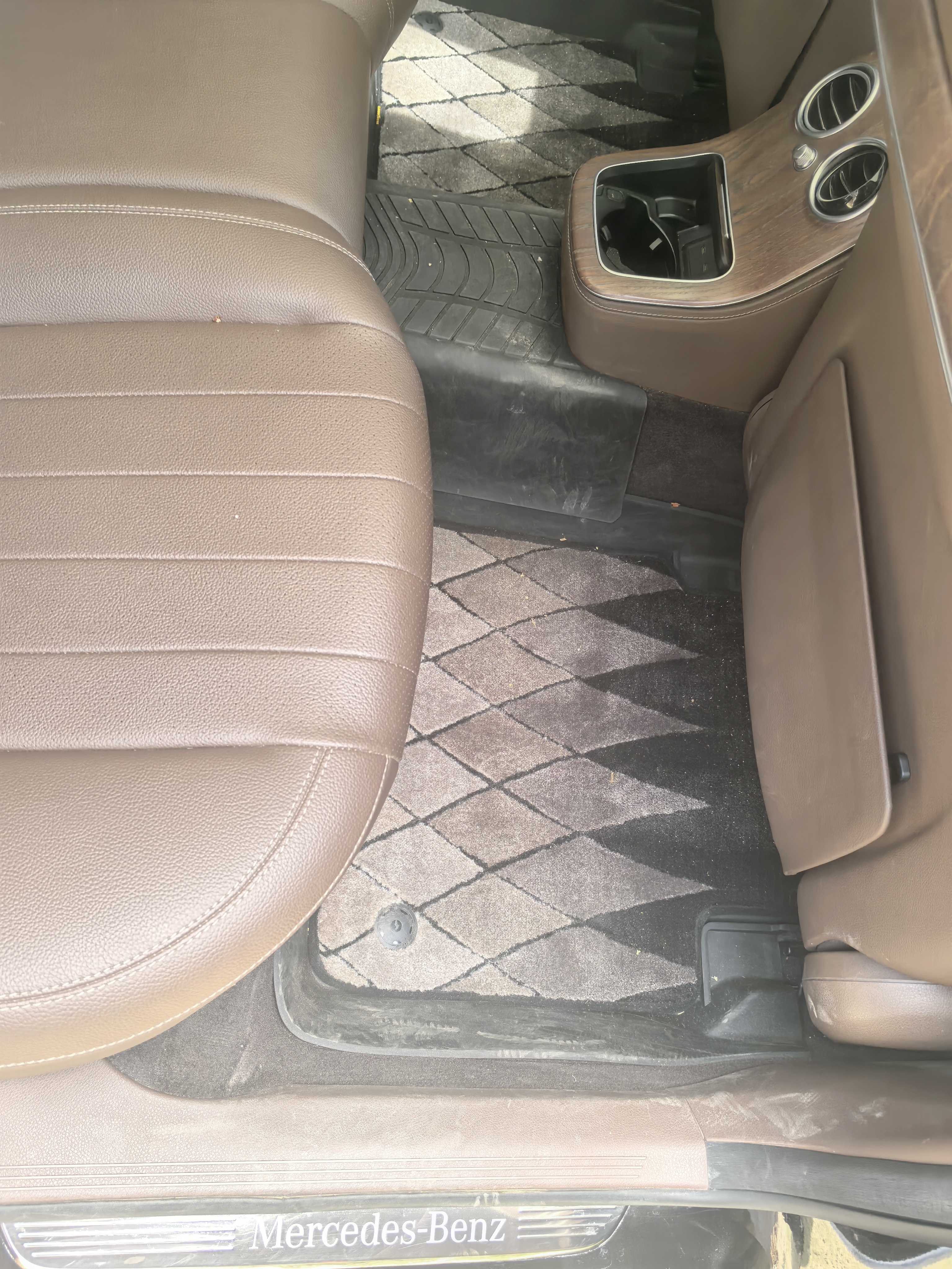 固特异（Goodyear）tpe汽车脚垫适用于奔驰E级E300L/260L配件装饰高边TPE脚垫年华毯 实拍图