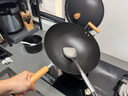 苏泊尔（SUPOR）炒锅有钛铁不粘无涂层炒菜锅精铁锤纹老式厨房铁锅燃气电磁炉通用 适合3-6人【免开锅】 34cm 实拍图