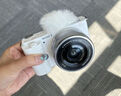 索尼（SONY）ZV-E10 微单数码相机 4K视频 vlog 直播相机 zv-e10 创意滤镜 E10L套机 白【赠 相机套+64G卡】 官方标配【国补专享】 实拍图