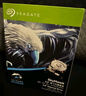 希捷（SEAGATE）NAS硬盘 4TB 256MB 机械硬盘 CMR垂直 静音低耗 数据恢复服务 3.5英寸 希捷酷狼 ST4000VN006 实拍图