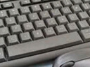 罗技（Logitech）MK295 键鼠套装 无线键鼠套装 办公键鼠套装 轻音键鼠套装 全尺寸 带无线2.4G接收器 黑 实拍图