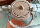 陶迷（TAOMI）茶壶单壶陶瓷泡茶壶家用白瓷汝窑开片可养功夫茶具茶水分离沏茶壶 手作大远山提梁壶 600ml 101mL(含)-200mL(含) 实拍图