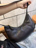 ANDSEEYOU品牌 单肩包女 轻便羊皮背包小众设计斜挎手机包简约小手提腋下包 黑色 实拍图