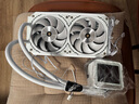 瓦尔基里(VALKYRIE）V240 MERLIN  VK 一体式CPU水冷散热器  3.5吋IPS液晶屏 LCP扇叶风扇 支持LGA1700  实拍图
