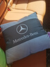 汽车抱枕被子两用二合一车载车用靠枕后排加厚车标空调被睡觉 奔驰 抱枕被 一个 40*40 展开110*150(cm) 实拍图