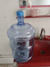 韩禾水桶纯净水桶饮水机桶大号桶装水桶食品级储水桶加厚矿泉水接水桶 18.9升PC材质（拧盖）款 实拍图