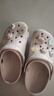 卡骆驰（CROCS）檀健次同款经典洞洞鞋轻便百搭女沙滩鞋包头拖鞋男鞋|10001 石英粉-6UR(含智必星) 35 （210mm) 实拍图