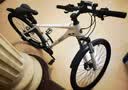 JEEP吉普自行车山地车成人越野学生代步JP24C800Z-27速连体指拨白 实拍图
