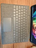 微软（Microsoft）Surface Pro 13英寸键盘盖 带超薄触控笔笔槽 亮铂金 (适配Surface Pro 11/9/8单主机) 实拍图