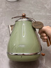 德龙（Delonghi）电热水壶 家用复古304不锈钢烧水电水壶 防干烧大功率1.7L煮水壶 KBO2001.VGR 橄榄绿 实拍图