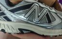 NEW BALANCE NB410官方男鞋女鞋情侣越野户外鞋夏季透气复古休闲运动鞋休闲 浅灰色/银色 宽鞋楦2E MT410KR5 42 (脚长26.5cm) 实拍图