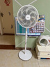 美的（Midea）【品质推荐】七叶轻音柔风电风扇/家用省电落地扇/台式电扇/广角摇头节能宿舍小型风扇 SAE35CA 实拍图