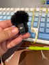大疆（DJI）Mic Mini 无线麦克风 专业录音直播领夹无线小蜜蜂 手机相机单反vlog采访降噪收音器 Mic Mini 发射器（碳素黑） 官方标配【不含 Lightning 手机连接头】 实拍图