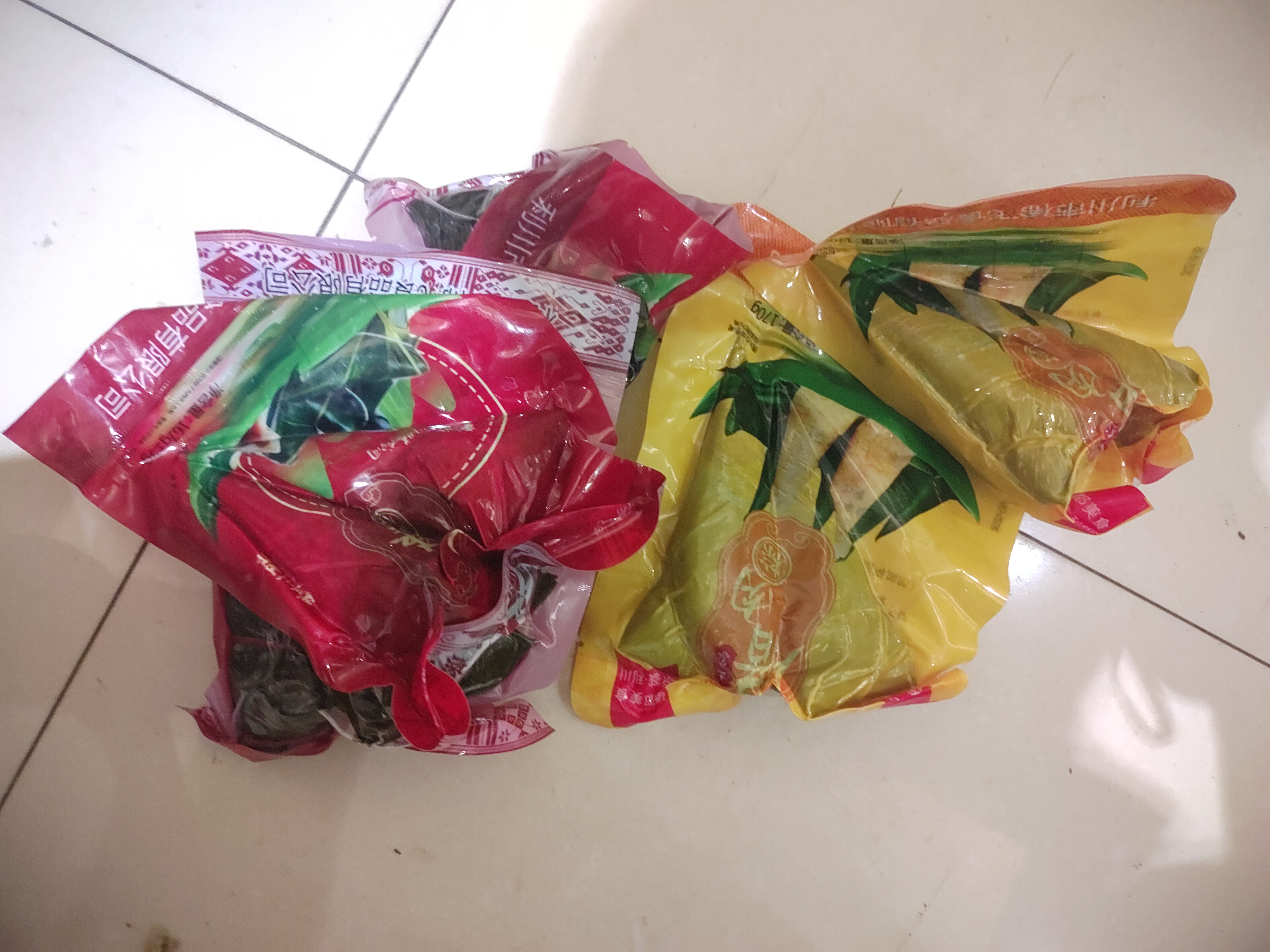稀飞 白米粽子纯糯米新鲜素粽湖北恩施利川纯手工原味清水粽白水棕子 原味粽和腊肉粽各6个(约2斤) 实拍图
