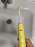 西马龙【儿童礼物】西马龙儿童电动牙刷充电式无线声波男女孩全自动3-6-12岁黄小丫 黄色（2刷头+壁挂架+儿童牙膏） 实拍图