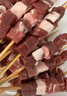 东来顺 内蒙古原切羊肉串 羊三宝 肉筋串 夏季烧烤半成品 露营烧烤串 原切羊肉串 400g（3红2白） 实拍图
