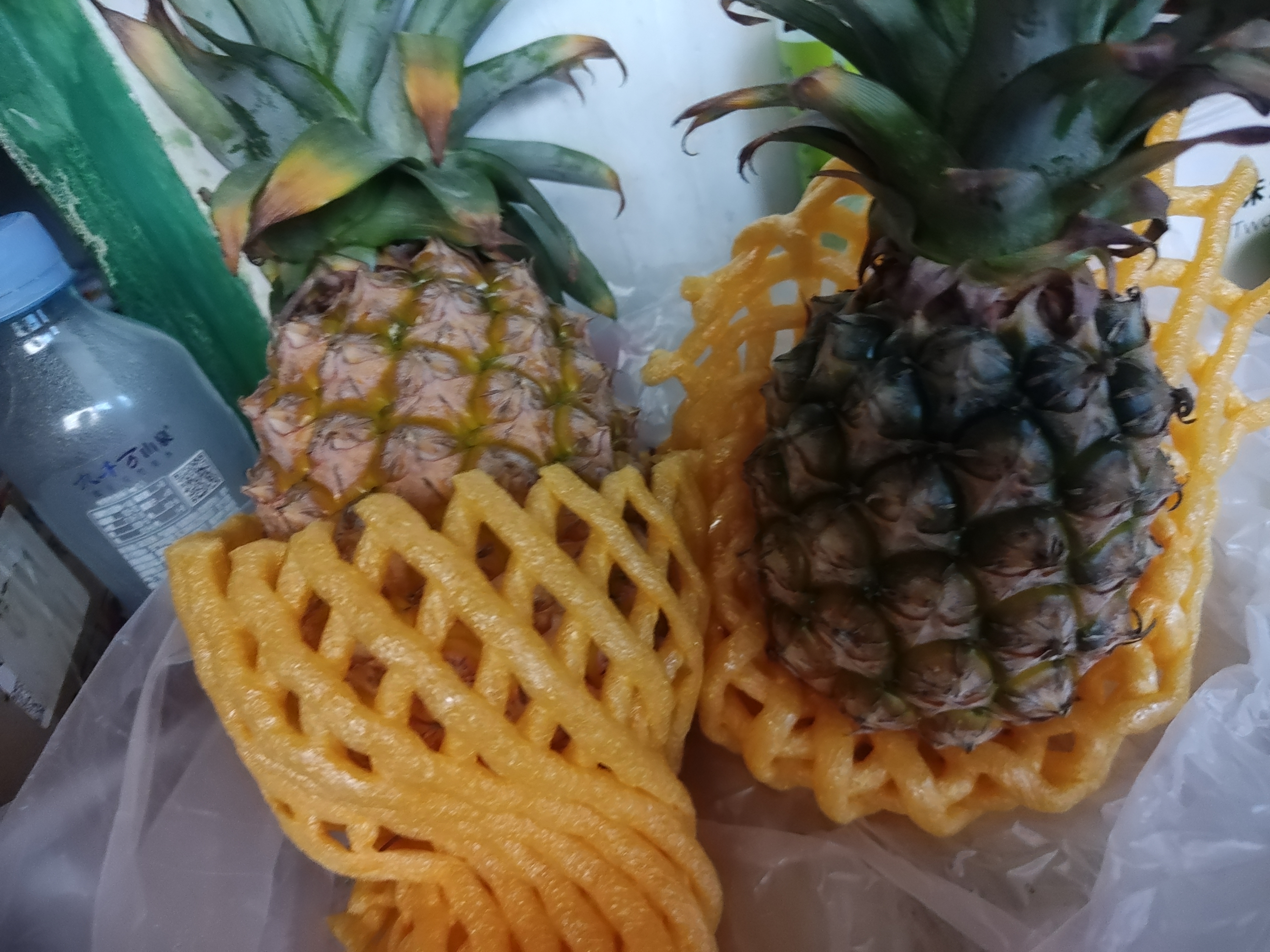 粤迎正宗海南金钻凤梨【闪送-多地次日达】当季新鲜爆甜手撕水果新鲜 5斤精选果【单果400g+】净4.5斤 实拍图