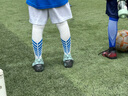 李宁（LI-NING）足球袜儿童长筒袜过膝防滑训练护腿板袜套高筒长袜子男蓝白-S 实拍图