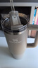 STANLEY巨无霸吸管杯水杯保温杯大容量办公车载不锈钢杯子887ML-烟灰 实拍图