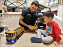 汇纳玩具大号遥控工程车合金自卸车挖掘机玩具模型大比例四驱男孩儿童礼物 升级款【全比例合金八轮自卸车】 实拍图